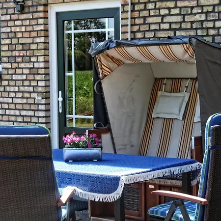 Detjens - In Ruhiger Lage Mit Terrasse Und Garten Διαμέρισμα *