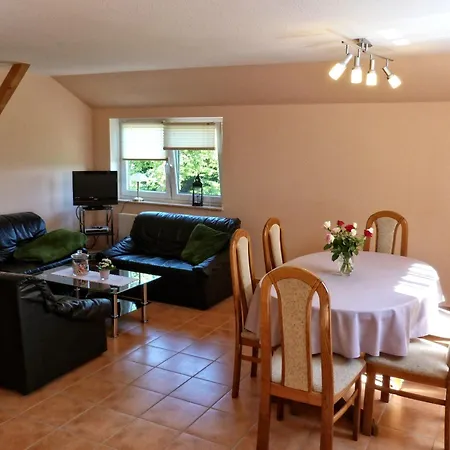 Detjens - In Ruhiger Lage Mit Terrasse Und Garten * Ellingstedt